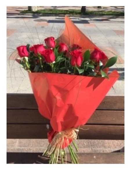 RAMO 12 ROSAS ROJAS