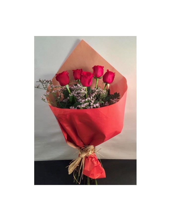 RAMO DE 6 ROSAS ROJAS