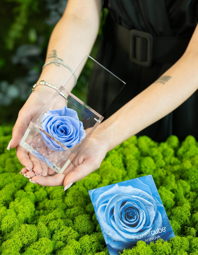 FLOWERCUBE 6X6 AZUL CLARO
