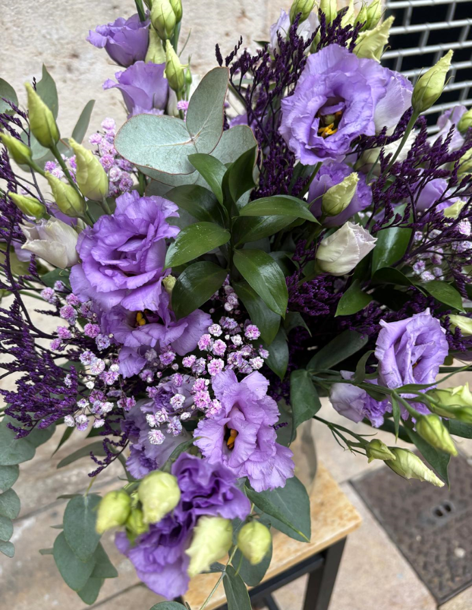 Ramo Lisiantum Violeta