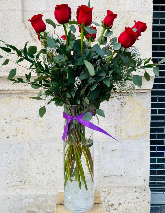 Ramo 12 Rosas Rojas con vidrio