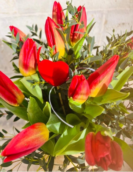 Tulipanes con cerámica